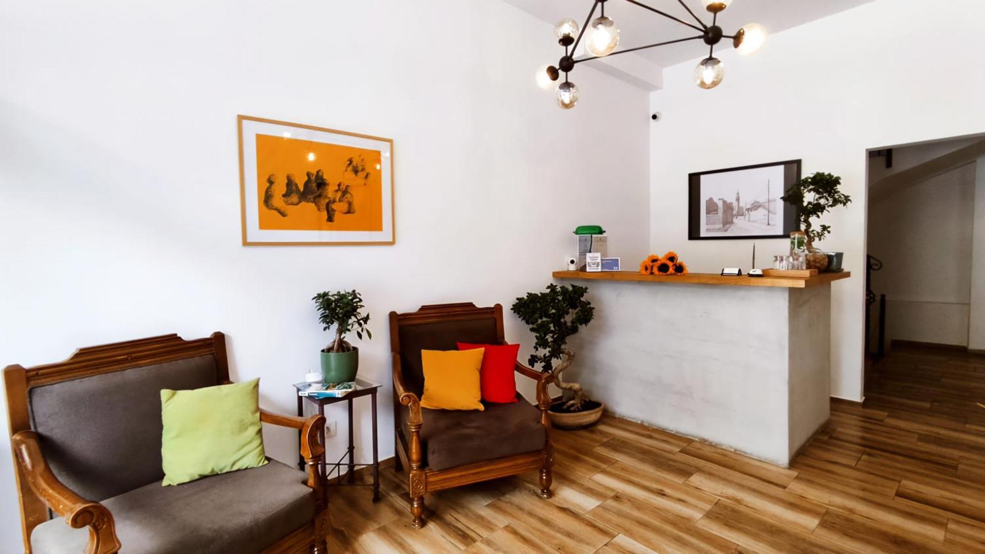 Grand Boutique Hotel Пристина Екстериор снимка